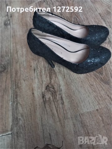 Черни дамски обувки, снимка 1 - Дамски обувки на ток - 40549195