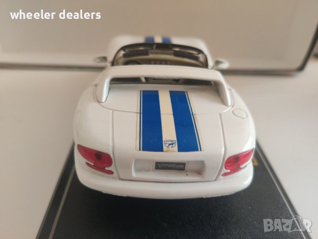 Метална количка Bburago 1992 DODGE VIPER RT/10 1/24, снимка 7 - Колекции - 39891100