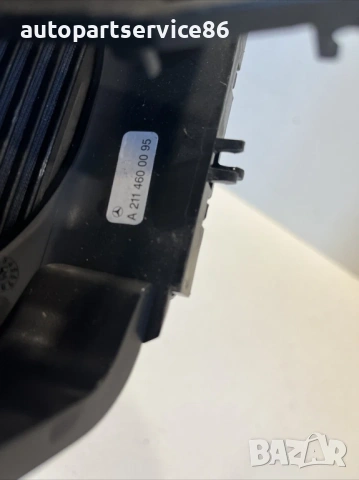 Облицовка на колоната на волана  за Mercedes Cls W219 (2009) A2114600095 , снимка 2 - Части - 54029632