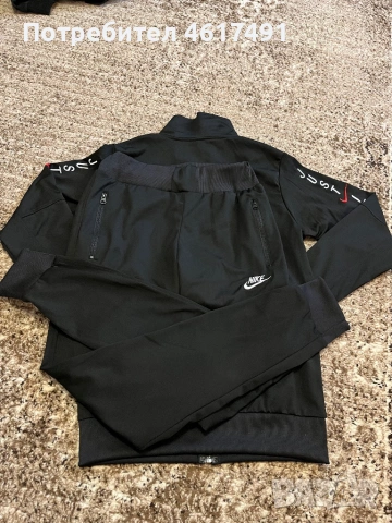 Спортен екип NIKE, снимка 9 - Спортни дрехи, екипи - 54257604