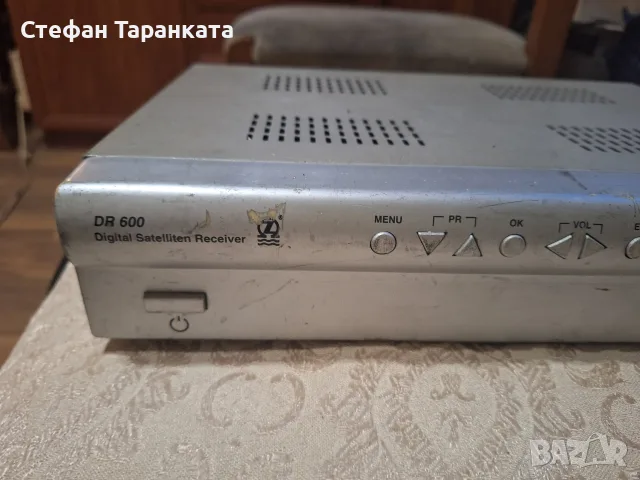 Сателитен приемник , снимка 2 - Приемници и антени - 56423221