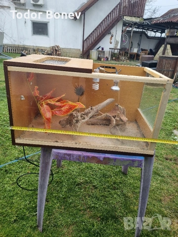 Продавам две клетки за птици и един терариум, снимка 9 - За птици - 53174088