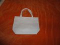 бяла ,голяма ,чисто нова дамска чанта, снимка 1 - Чанти - 31236546