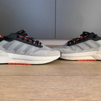 Мъжки спортни маратонки Adidas Avryn | 42 2/3 номер, снимка 2 - Спортни обувки - 42842884