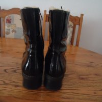 Дамски зимни обувки тип кубинки от естествена лачена кожа, снимка 3 - Дамски боти - 38551653
