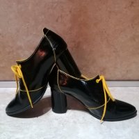 Обувки Мартини, снимка 3 - Дамски боти - 42899597