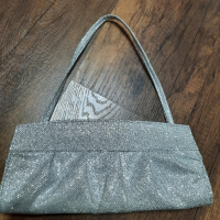 Дамски сребърни обувки + подарък чанта, снимка 7 - Дамски обувки на ток - 44554798