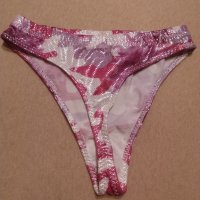 Нови блестящи бански прашка XS розово бежови, снимка 4 - Бански костюми - 36860358