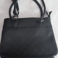 Нова,черна дамска чанта с две отделения с цип , снимка 1 - Чанти - 35448807