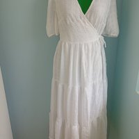 Бяла рокля Monki 38/M, снимка 8 - Рокли - 37115239