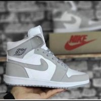 Дамски маратонки Nike Air Jordan Реплика ААА+, снимка 1 - Маратонки - 34952502