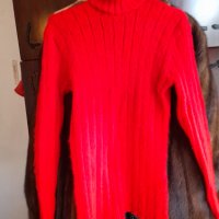 Дамски пуловер-ръчно плетиво , снимка 1 - Блузи с дълъг ръкав и пуловери - 35512393