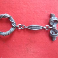Невероятен знак емблема значка Кристиан Диор , снимка 5 - Колекции - 36788438