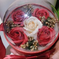 Луксозна подаръчна кутия с вечни ароматни сапунени рози роза кошница букет , снимка 6 - Романтични подаръци - 37873675