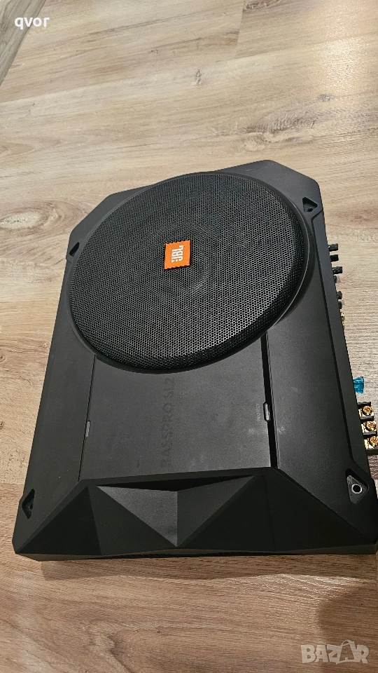 Буфер за под седалката JBL, снимка 1