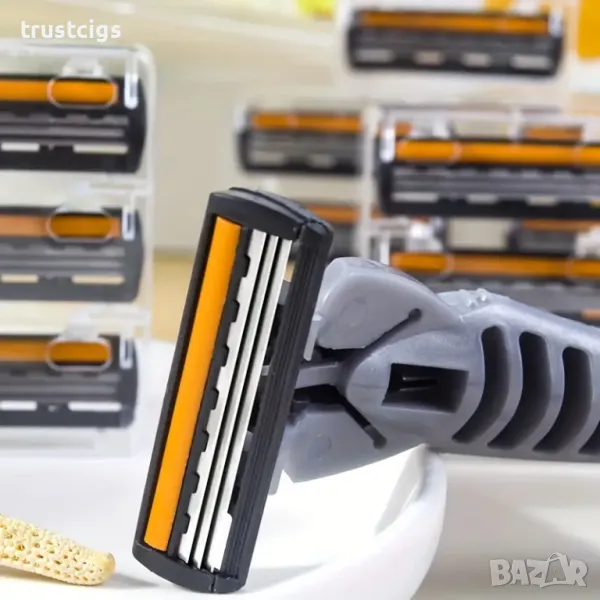 Самобръсначка с 3 ножчета и 12 резервни глави, снимка 1