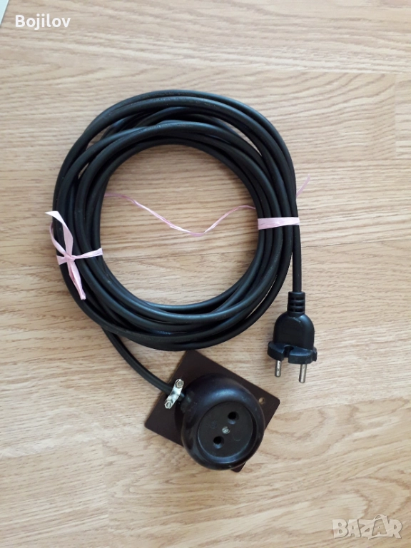 Продавам удължителен кабел 220 волта,с дължина 5 метра, снимка 1