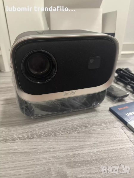 Чисто нов Jimveo E18 Мини Проектор — Full HD 1080p, Bluetooth, HDMI, USB, 360° ротация, снимка 1