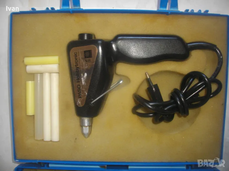 60 вата немски оригинален ЕЛЕКТРИЧЕСКИ ПИСТОЛЕТ ЗА ЛЕПЕНЕ СЪС СИЛИКОН пръчки ф11мм Старо качество , снимка 1