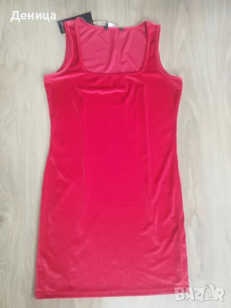 Червена рокля размер Л , снимка 1