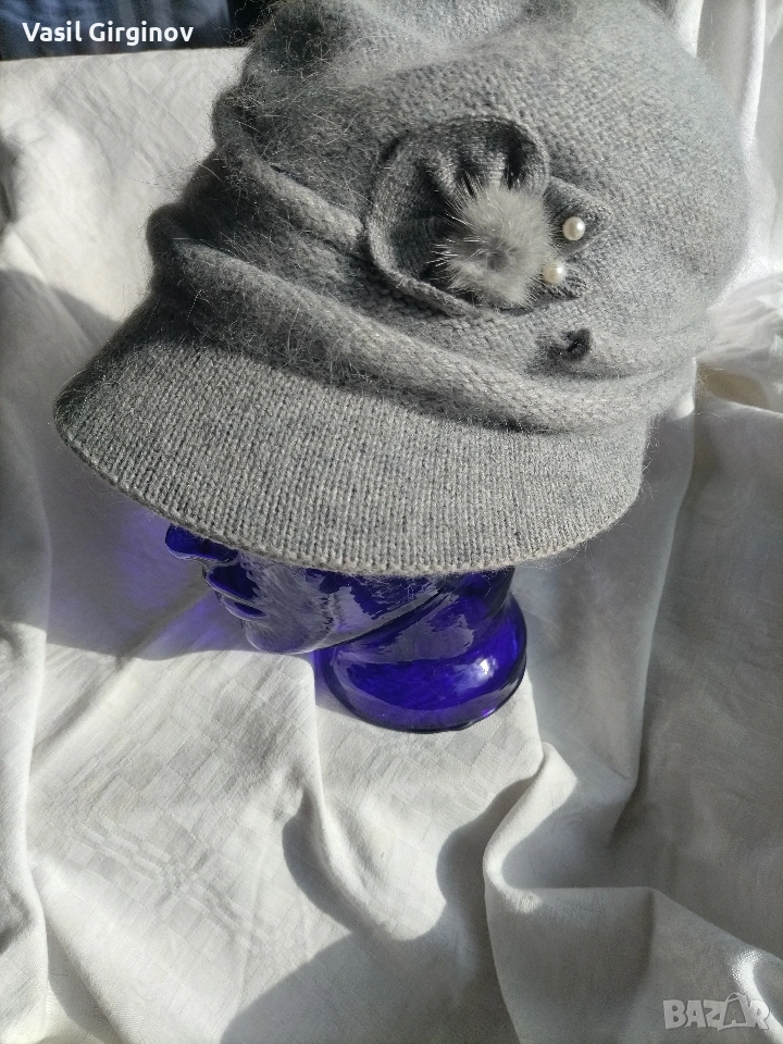 Дамска шапка, снимка 1