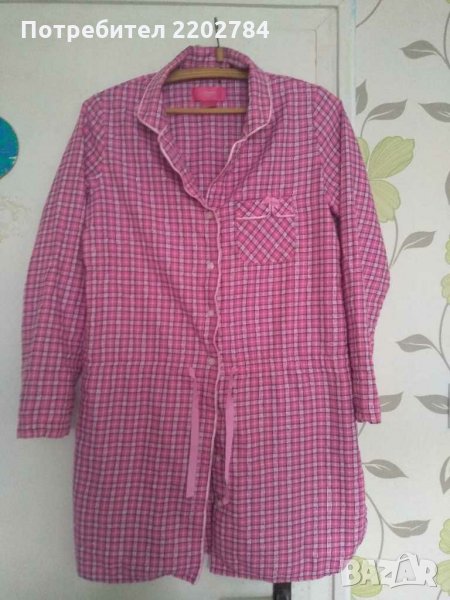 Victoria's secret дамски халат и долнище и къси панталонки, снимка 1