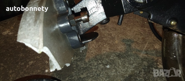 Пендула мощ 1200в. работеща , без плот !, снимка 4 - Диамантени и режещи инструменти - 52907355