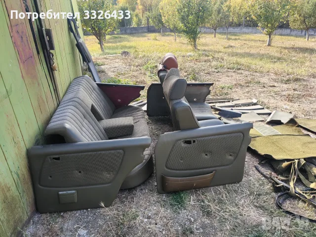 Зелен интериор от Мерцедес 123, снимка 7 - Автомобили и джипове - 56415417