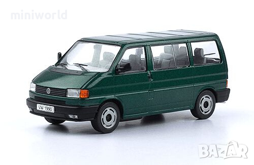 Volkswagen T4 Multivan 1990 - мащаб 1:43 на DeAgostini моделът е нов в PVC дисплей-кейс