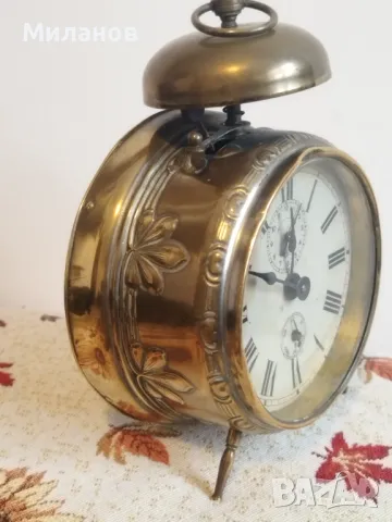 Стар механичен будилник, настолен часовник, снимка 6 - Антикварни и старинни предмети - 47999996