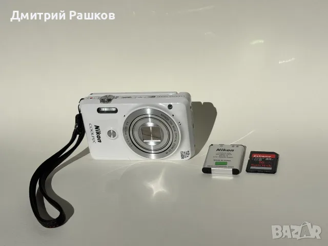 Дигитален фотоапарат Nikon COOLPIX S6900 WHITE, в отлично състояние, работи перфектно