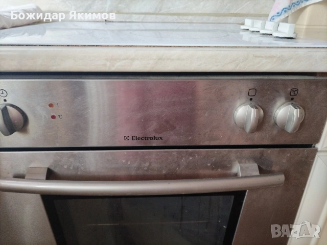 Фурна за вграждане ELECTROLUX, снимка 4 - Печки, фурни - 53142131