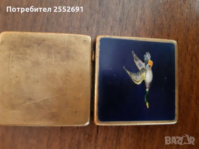 Кутия , снимка 2 - Антикварни и старинни предмети - 29790099