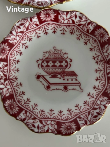 Пет броя Bavaria порцеланови чинии с позлата , снимка 2 - Колекции - 53983654