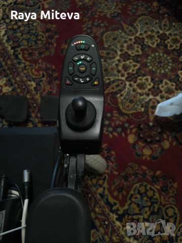 Акумулаторен инвалиден стол Invacare Bora, снимка 10 - Инвалидни колички - 53129929