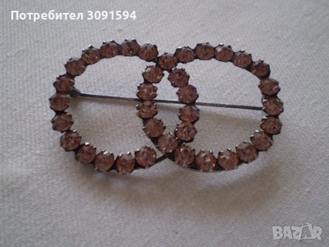 Дамска брошка  с кристали и сребърно покритие