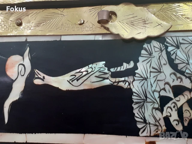 Стара лакова кутия за бижута с интарзии от седеф - Красота, снимка 5 - Антикварни и старинни предмети - 51276467