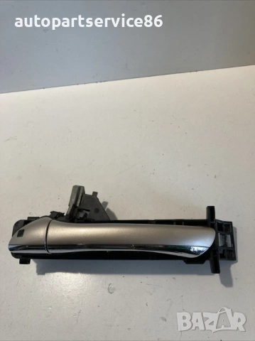 Външна дръжка предна лява врата златист хром за Mercedes W220 S500 (2003), снимка 2 - Части - 54179908