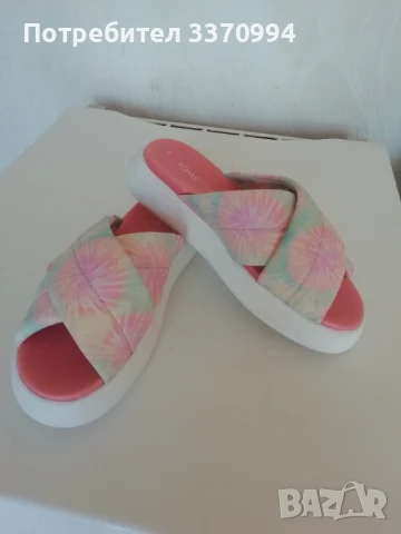 Уникални чехли на марката Toms, снимка 3 - Чехли - 51087473