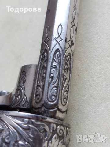 Прекрасно старо револверче с уникално красива гравюра,револвер,пищов, ятаган, сабя, 1 960 лв, снимка 9 - Антикварни и старинни предмети - 52093652