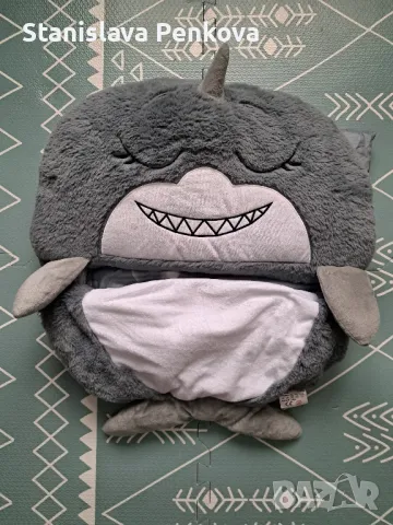 Детски спален чувал с възглавница - акула, снимка 2 - Спални чували за бебета и деца - 48227596