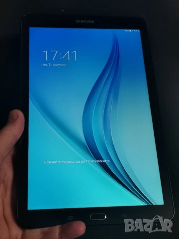Таблет Samsung Galaxy Tab E 10 инча, снимка 3 - Таблети - 52303700