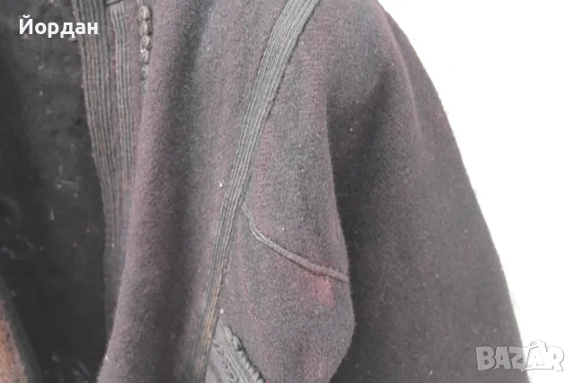 Черен вълнено   елече с гайтани, снимка 6 - Антикварни и старинни предмети - 50404210