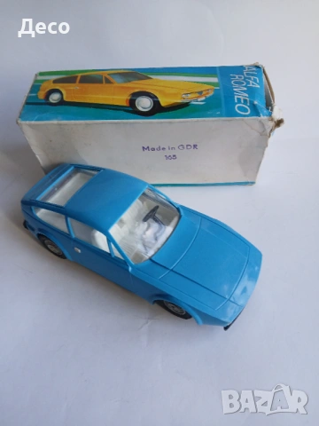 PIKO стара пластмасова играчка Alfa Romeo Zagato.