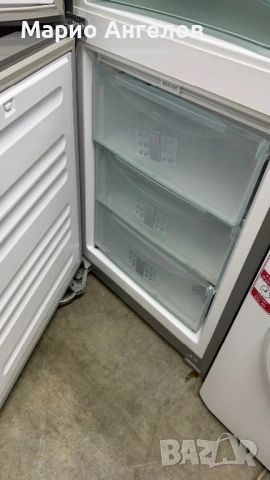 Хладилник с фризер Черно Стъкло А++ Liebherr No Frost GERMANY Гаранция, снимка 4 - Хладилници - 53991039