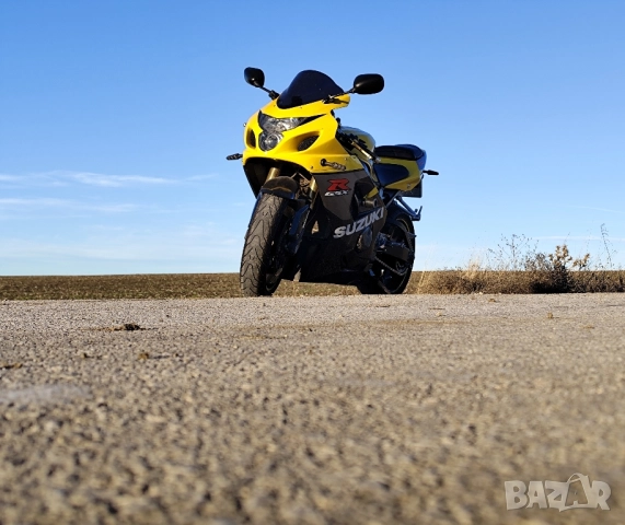 Suzuki GSXR 750 K4