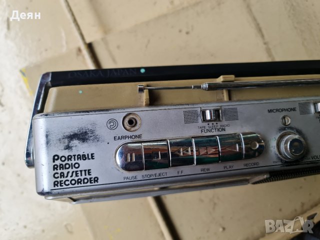 Ретро радио касетофон Osaka Japan, снимка 4 - Радиокасетофони, транзистори - 44357908