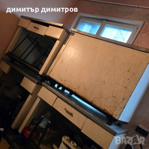 работна маса за кухня с чекмедже и рафт втора употреба