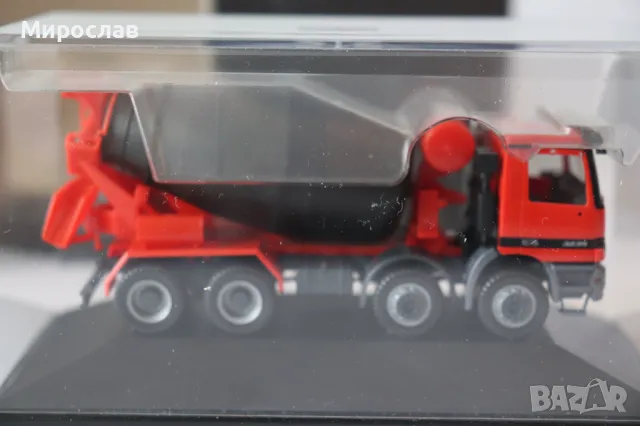 HERPA 1:87 H0 MERCEDES ACTROS КАМИОН БЕТОНОВОЗ МОДЕЛ, снимка 4 - Колекции - 50177395