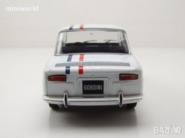 Renault 8 Gordini 1964 - мащаб 1:24 на Whitebox моделът е нов в кутия, снимка 6 - Колекции - 44491230